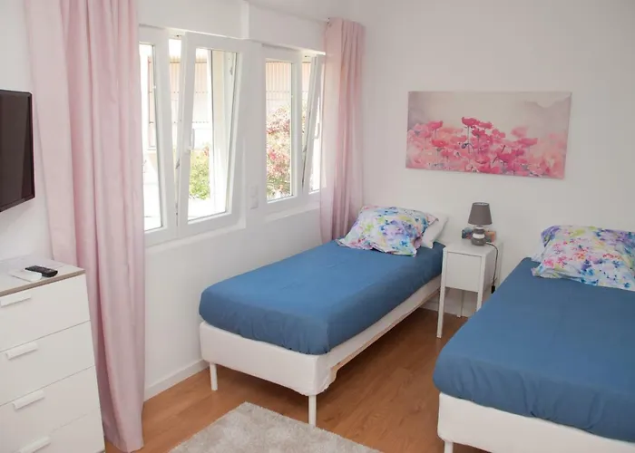 Pine Tree * Віавіа